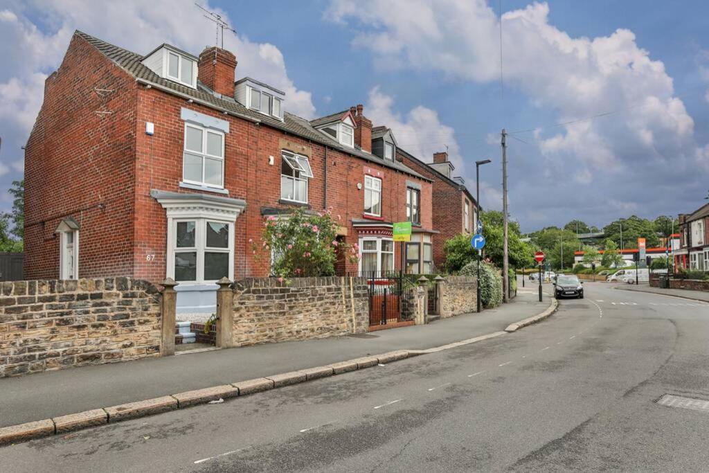 Refurbished Plush Property Great Transport Links Sheffield Kültér fotó